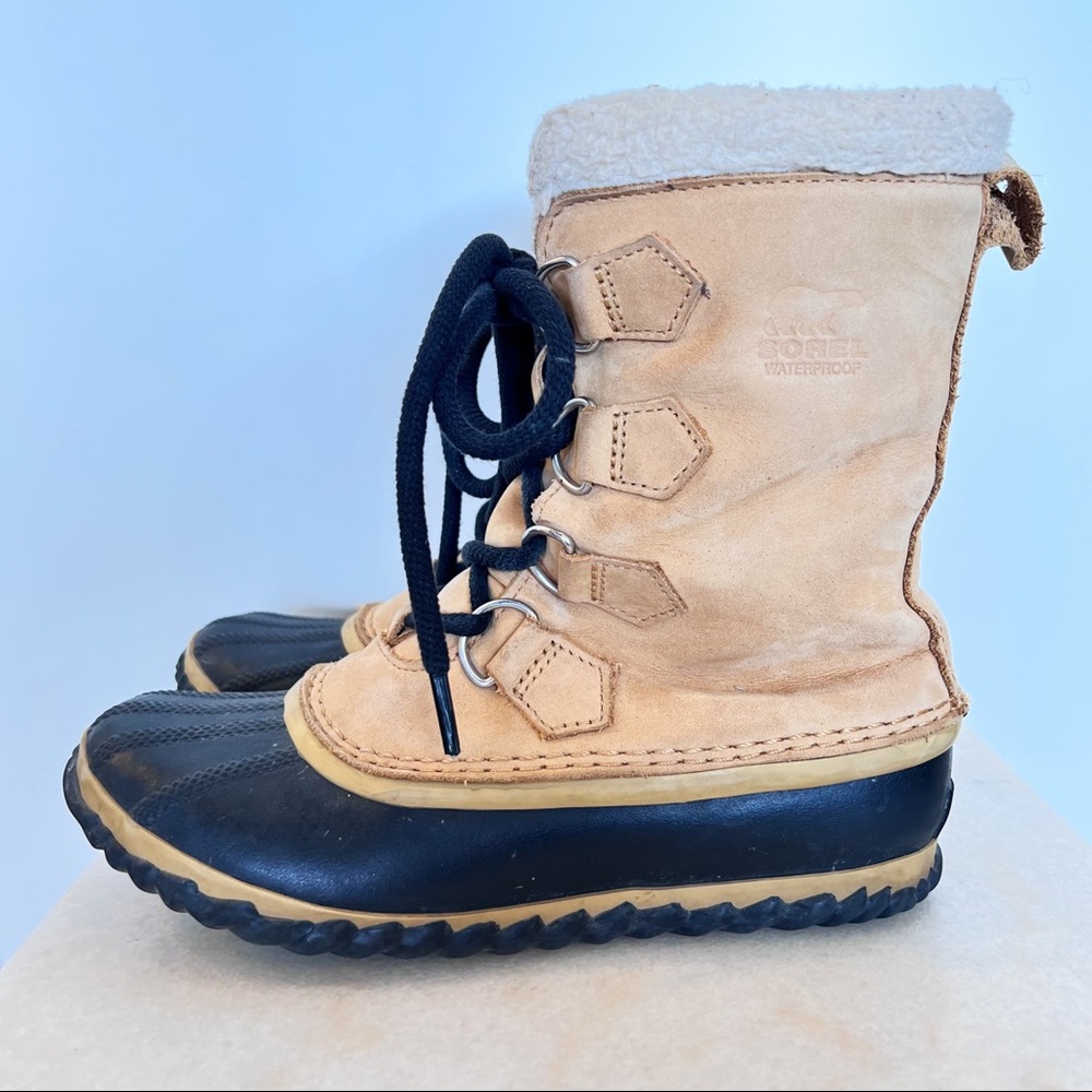 SOREL Women's Caribou Slim Waterproof Mid Duck Snow Winter Boot Curry/Black